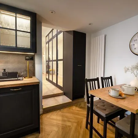 Westminster Apartment